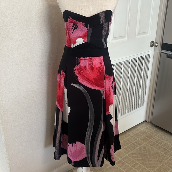 Elegant Strapless Floral Dress by Rachel Roy size 14 - Picture 6 of 17